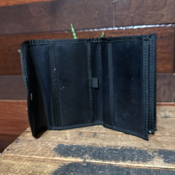 Vintage 80s Children of the World Tapestry Wallet - Picture 8 of 10